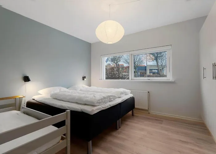 84286-ebeltoft-ndr-strandvej-3-m * Ebeltoft